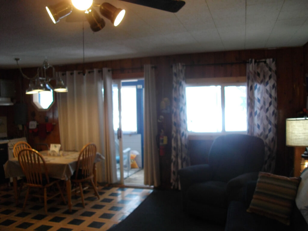 The Northern Meadowlark Resort